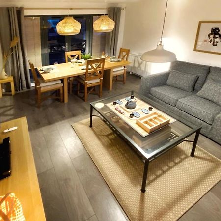 Japanese Style Muji Two-Bedroom Apt Swansea Exteriör bild
